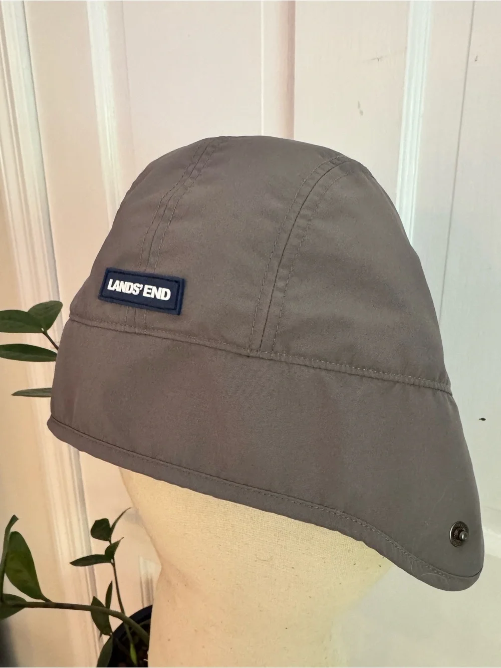 Kids Lands' End Cream Sherpa-Lined Warm Hat with Gray Trim Top Size Small Medium